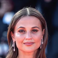 Alicia Vikander