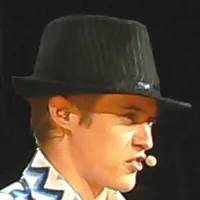 Lucas Grabeel