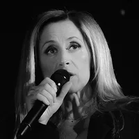 Lara Fabian